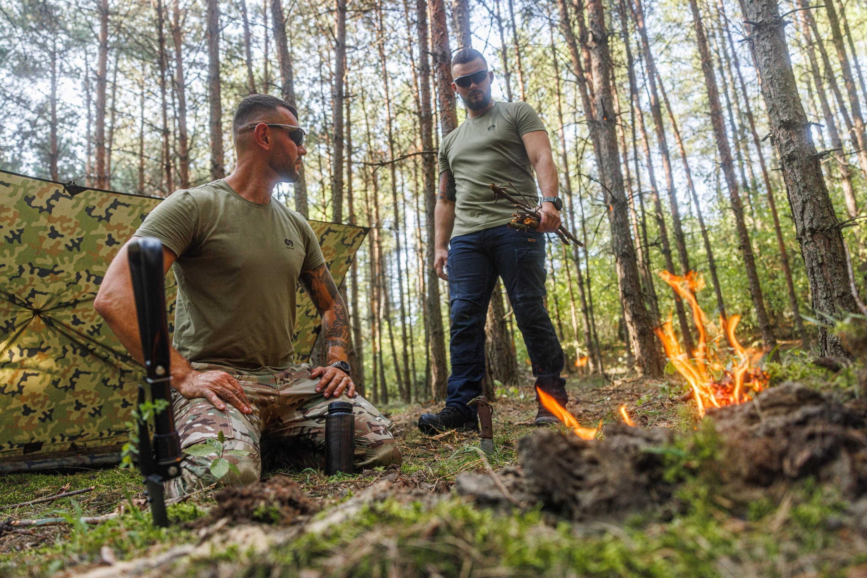 Jak przygotować się na letni biwak w terenie – niezbędnik outdoorowca z DURABO